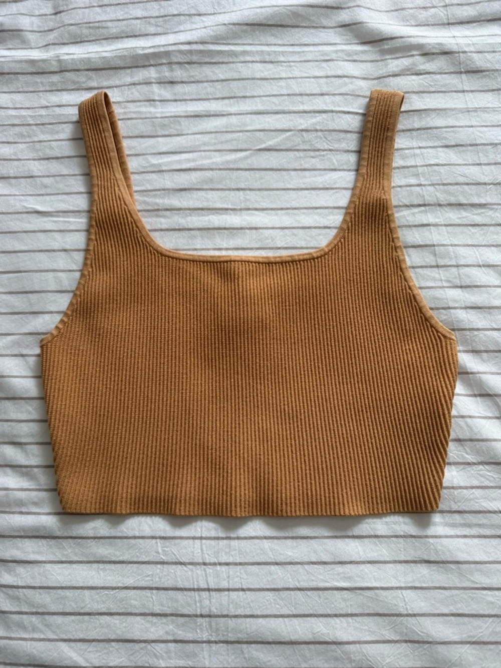 Babaton Ribbed Square-Neck Crop Tank